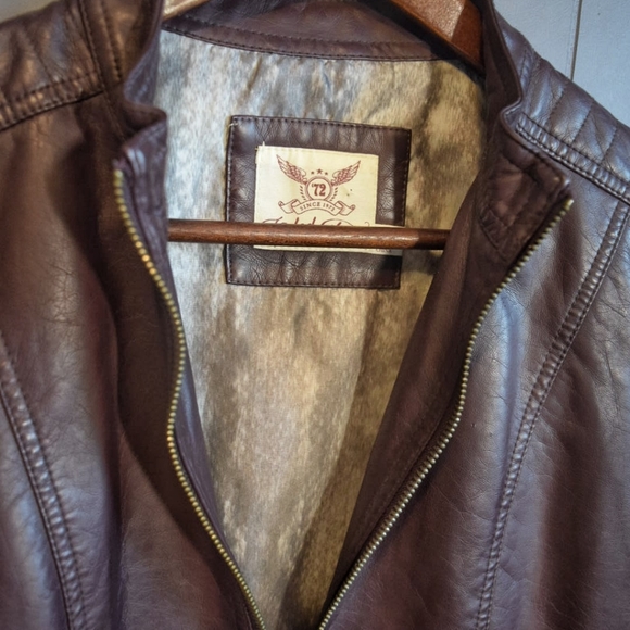 🖤5for30🖤Burgundy Vegan Leather Bomber - Picture 4 of 4